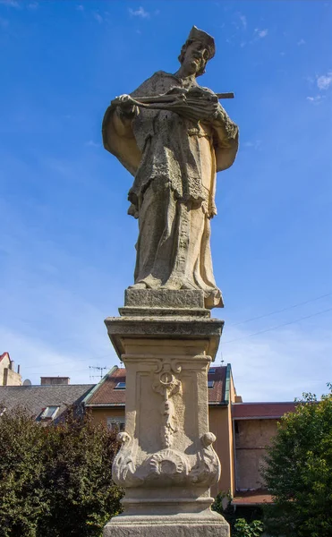 Estátua de São João Nepomuk em Bratislava — Fotografia de Stock