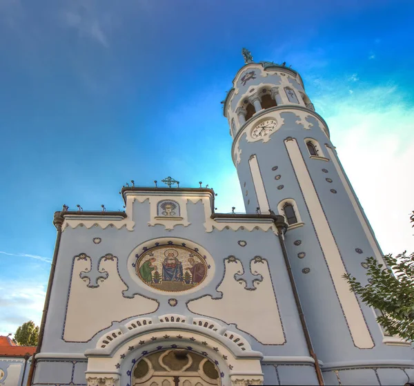 Η Εκκλησία της Αγίας Ελισάβετ στην Μπρατισλάβα — Φωτογραφία Αρχείου