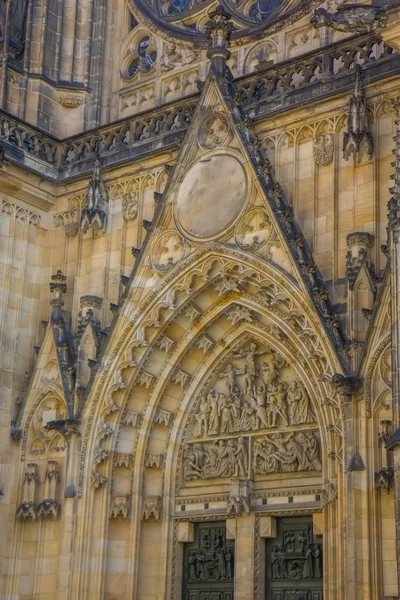 A Catedral Metropolitana de Santos Vito em Praga — Fotografia de Stock