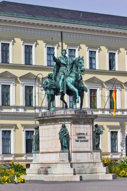 Münih, Almanya 'da Kral Ludwig heykeli