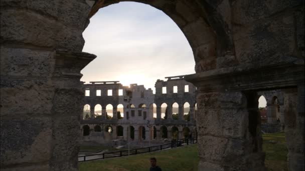 Hırvatistan Pula Kentinde Roma Amfitiyatrosu — Stok video