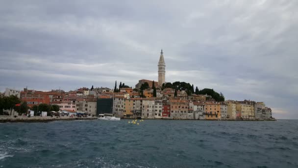 Hırvatistan Rovinj Kenti Hırvatistan Istria Yarımadasındaki Eski Rovinj Kasabasının Panoramik — Stok video