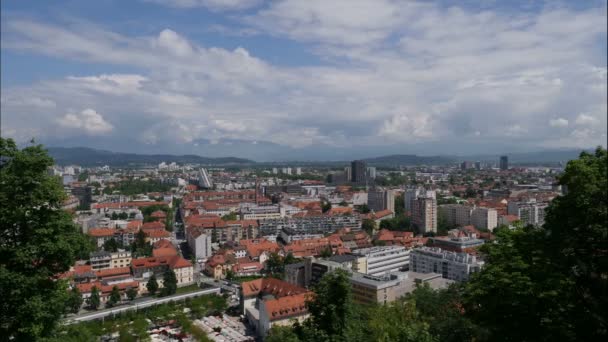 Міський пейзаж Carvoeiro Староміська площа — стокове відео