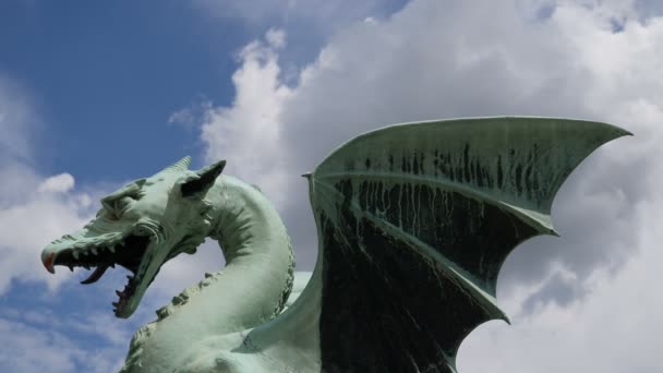 Statua Del Drago Sul Ponte Del Drago Lubiana Slovenia — Video Stock