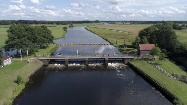 Flyg Över Nederländskt Landskap Vid Floden Vecht — Stockvideo
