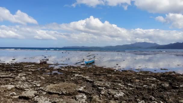 Barcos Cerca Playa Taytay Filipinas — Vídeos de Stock