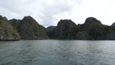 Filipinler 'de yerel bir kulübede mutfak.