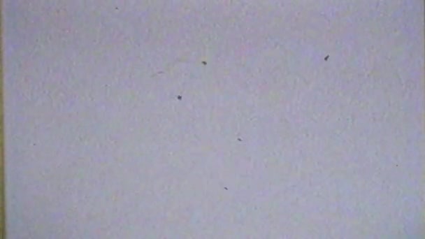 Vintage starý poškozený Vhs Film Frame Loop / 4 k animaci starý ročník poškozené videokazety Vhs film s skvrny, prach, obilí, špína a jiné vzory
