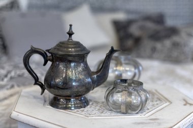 Türk çayı. / Çay - Sıcak içecek, sıcak içecek, kafe, çanak çömlek, kupa