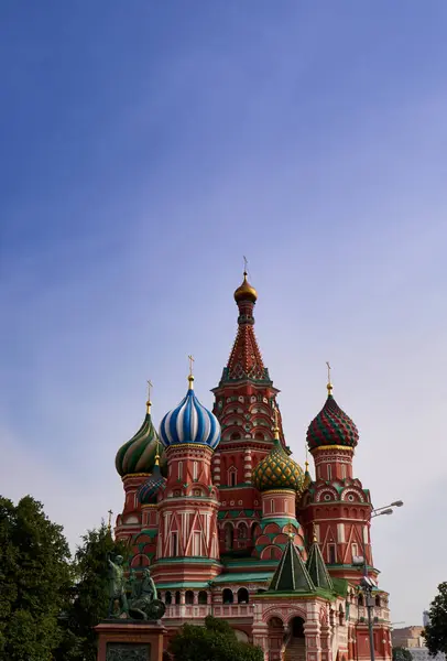 Domes Van Basilius Kathedraal Tegen Lucht Architectuur Van Moskou — Stockfoto