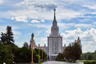 Lomonosov Moskova Devlet Üniversitesi.