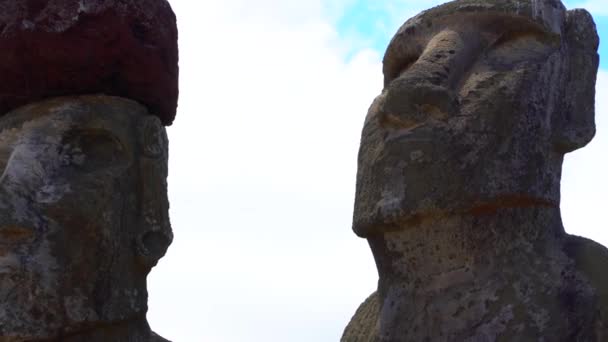 Rapa Nui Moai Statues van Paaseiland — Stockvideo