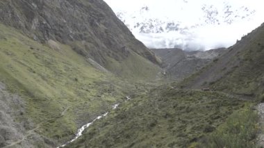 Dağlarda Trekking Salkantay