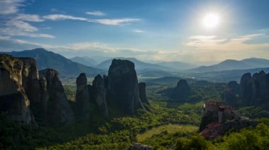 Meteora günbatımı taş Timelapse gün batımı ile