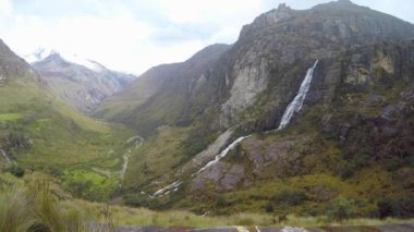 Santa Cruz Trekking Huaraz Dağları