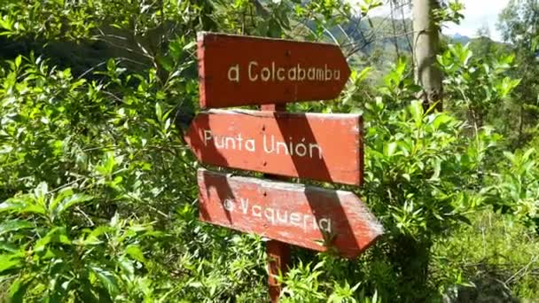 Santa Cruz Trekking Montañas Huaraz — Vídeo de stock