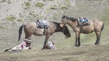 Gökkuşağı dağ dağlarda