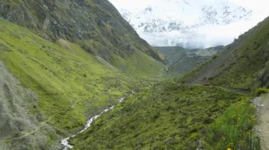 Dağlarda Trekking Salkantay