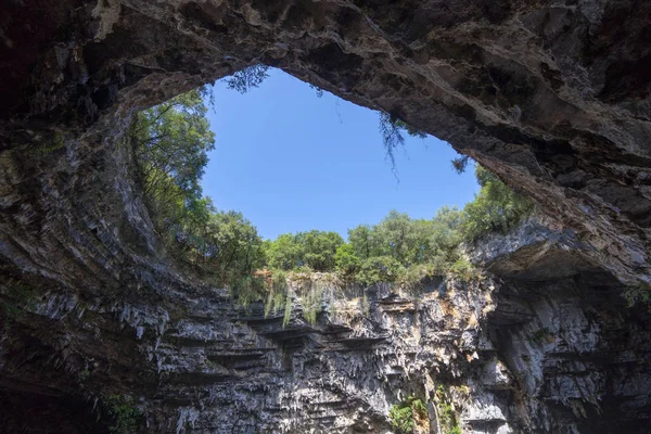 Cavernas de Melissani em Ilha de Kefalonia Grécia — Fotografia de Stock