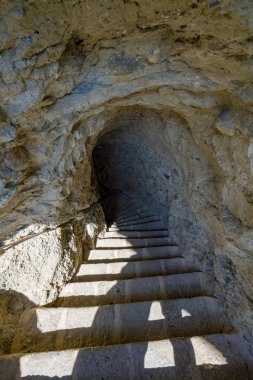 Meteora güzel Stone şekillere ve onlara Manastırı ile Dağları