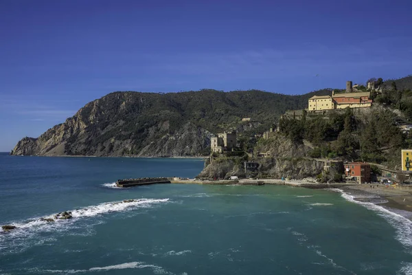 Vue d'été de Monterosso, Cinque Terre, Italie — Photo