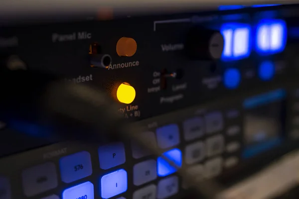 Yakın çekim Blackmagic Teranex 'den video sinyal Scaler