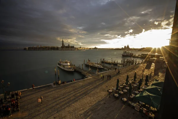 Matin au-dessus de Venise, Italie, mars 2019 depuis la vue de l'hôtel — Photo