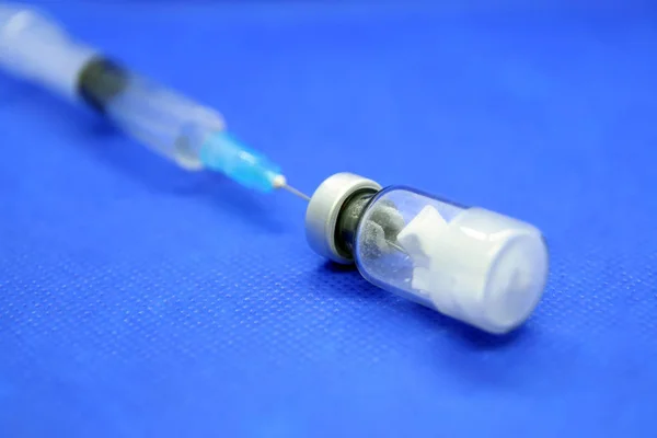 Spritze Und Ampulle Heilung Durch Injektion — Stockfoto