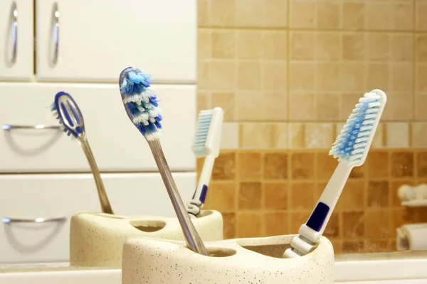 Family Toothbrushes Front Mirror Used Toothbrushes — Stock Photo, Image