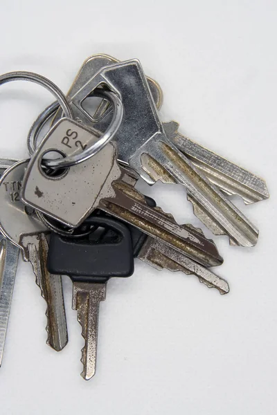 Eski kapı anahtarları. Eski metal anahtarlar. Kapı anahtarları. Vintage tuşları.