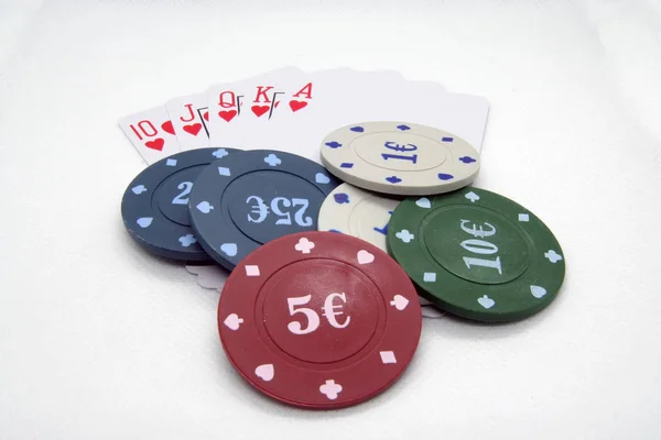 Casino Karten Und Chips Casinospiel Kartenspiel Und Pokerchips — Stockfoto