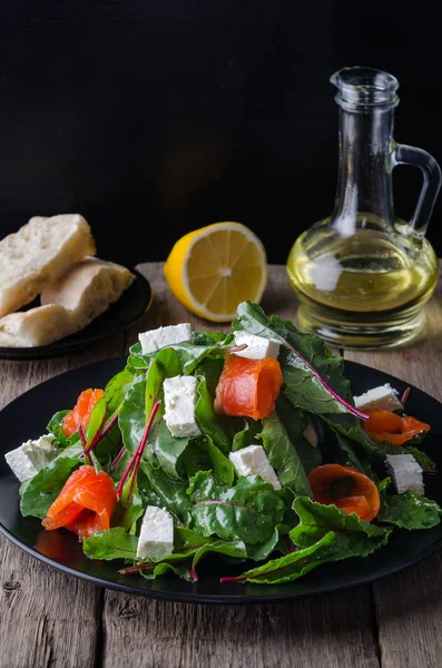 Insalata Mista Con Salmone Leggermente Salato — Foto Stock