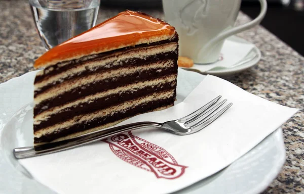 Ünlü tarihi Gerbeaud Cafe Budapeşte, Vorosmarty kare, Macaristan