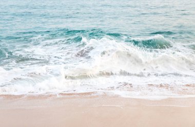 Tangalle sahilinde dalgalar
