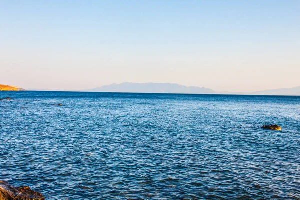 Doğa Deniz Kıyısı Kayalar — Stok fotoğraf