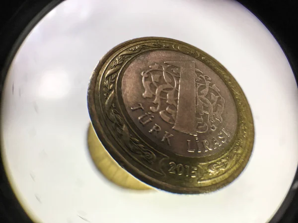 Στοίβα Από Τουρκική Λίρα Νομίσματα Λευκό Φόντο — Φωτογραφία Αρχείου