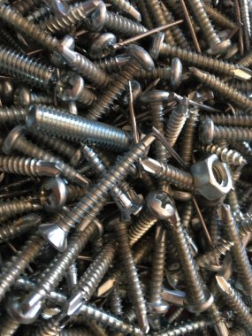 vidalı arka plan ünitesi izole