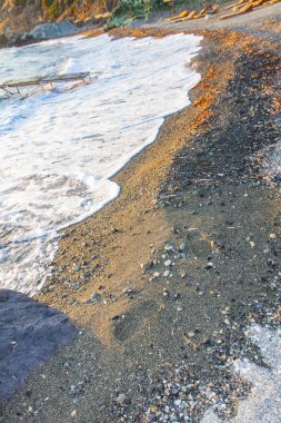 deniz ve kayalar arka plan izole etmek