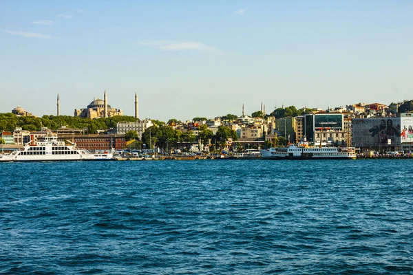 Havet Och Hamnen Isolera Bakgrund — Stockfoto