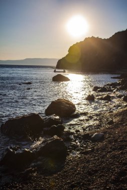 deniz ve kayalar arka plan izole etmek