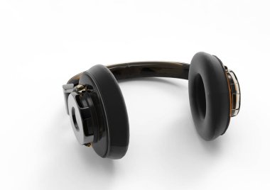 Beyaz arkaplanda izole kulaklıklar