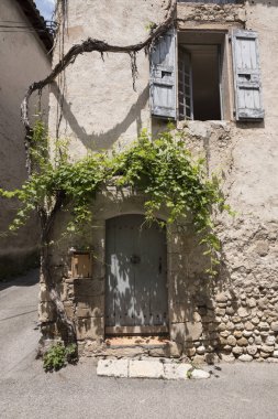 eski ev asma riez içinde ortaçağ kasabasında kaplı Fransız provence
