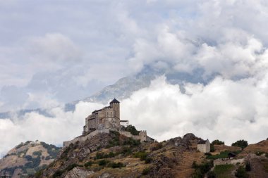 kale ve kilise swiss şehir sion rhone Vadisi'ndeki yukarıda tepede