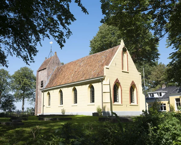 Chiesa di Westnieland nel nord della provincia olandese groningen — Foto Stock