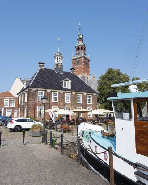 Ehemaliges Wiegehaus oder Wiegehaus in Leer in l — Stockfoto