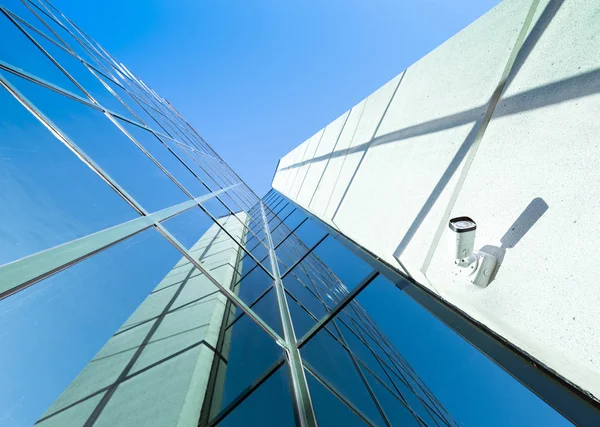 Facade of modern office building in glass and steel with reflect — Stock Photo, Image