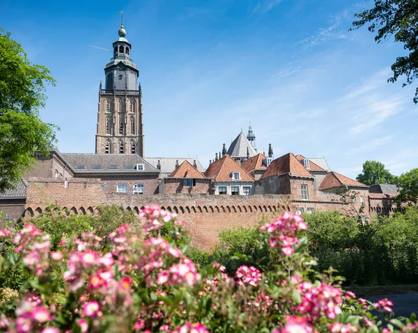 Medeival skyline della città vecchia zutphen nei Paesi Bassi — Foto Stock