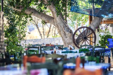 Küçük bir Güney kasabasında deniz tarzı cafe