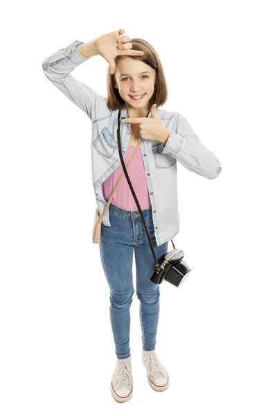 Laughting Roztomilé Dospívající Dívka Fotoaparátem Close Izolované Bílém Pozadí — Stock fotografie