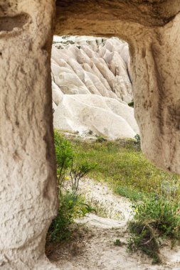 Kapadokya dağlarında mağara kenti. Güzel manzara.